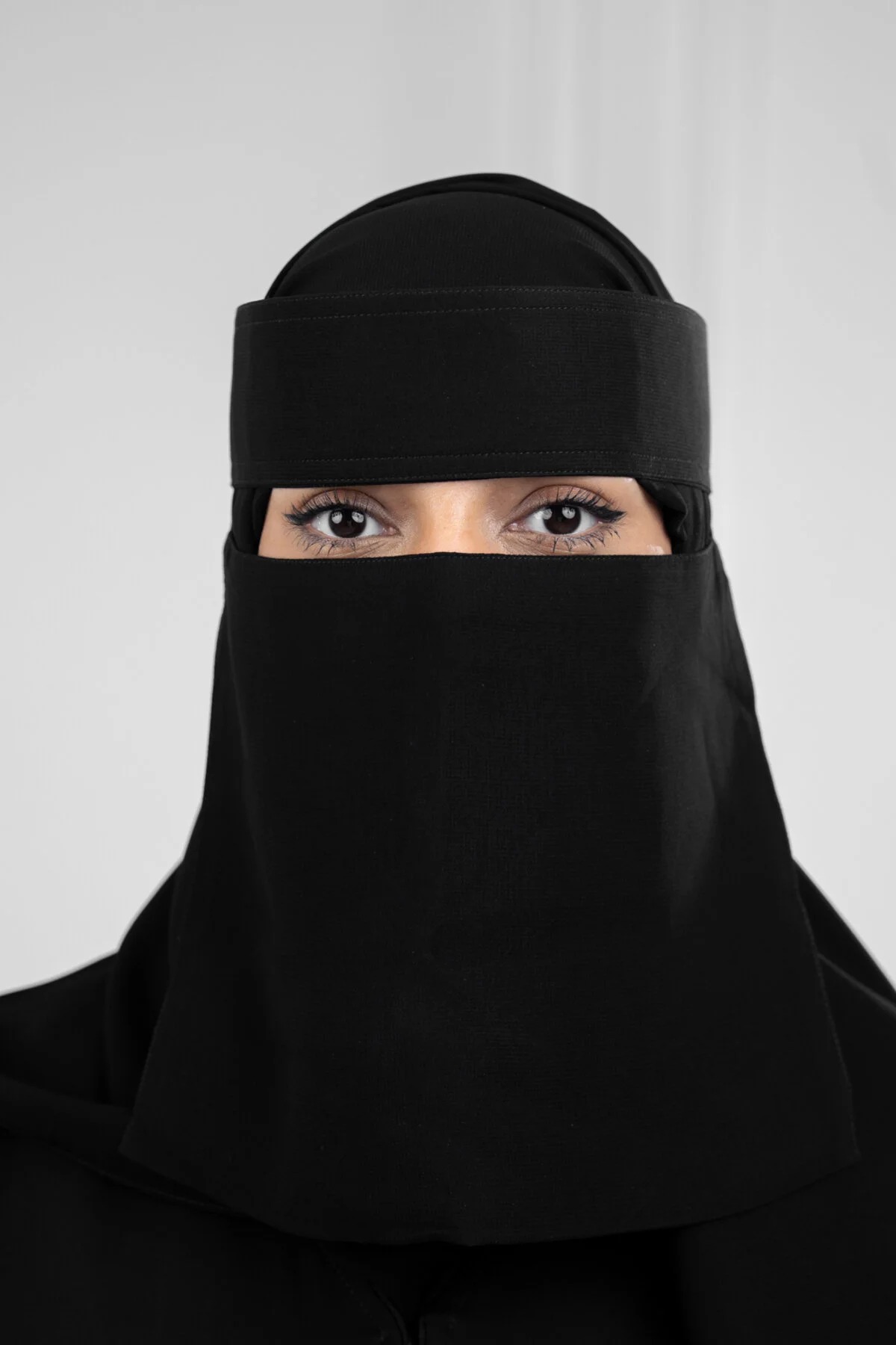 نقاب نسائي