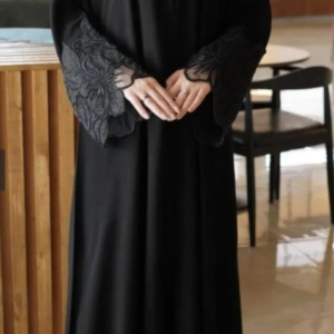عبايه نوراه